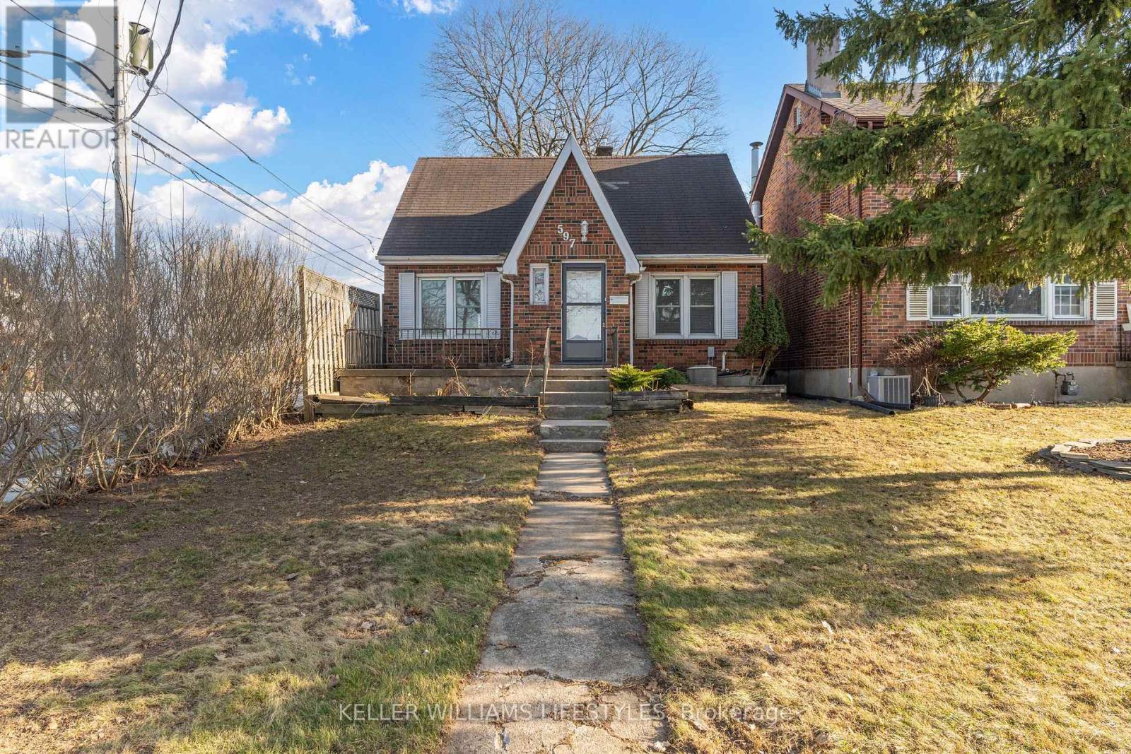 597 VICTORIA STREET, london, Ontario