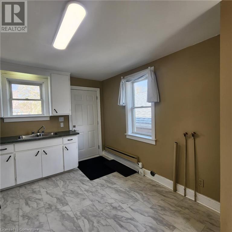 168 Harvey Street, Chatham, Ontario  N7M 1M5 - Photo 2 - 40707325