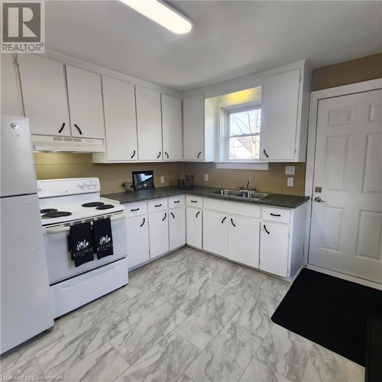 168 Harvey Street, Chatham, Ontario  N7M 1M5 - Photo 3 - 40707325