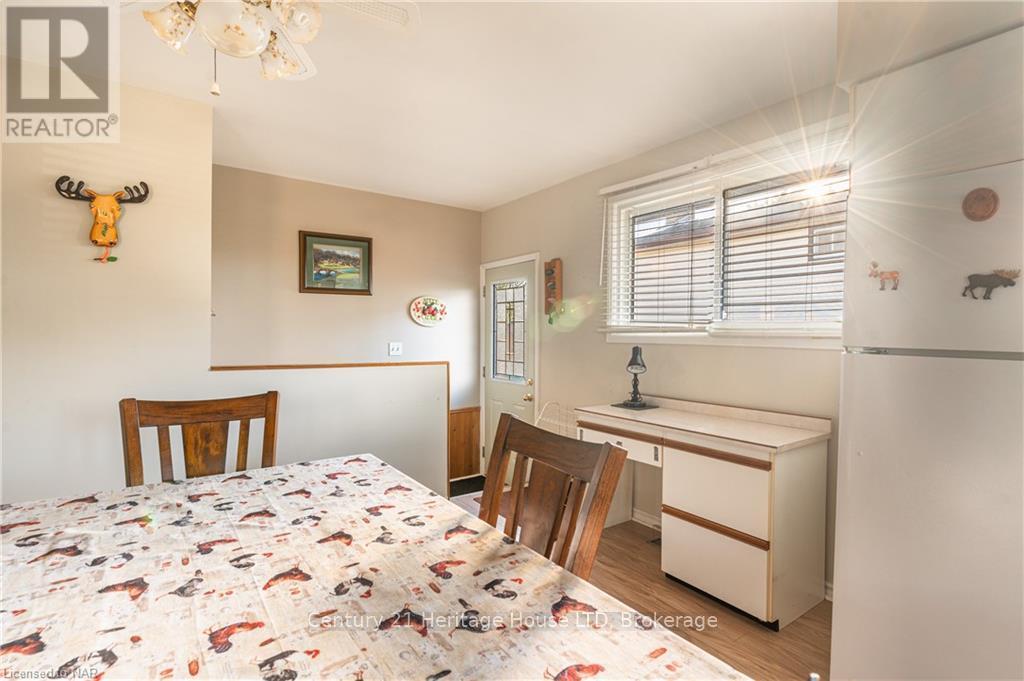 60 Robert Street, Welland, Ontario  L3B 5T9 - Photo 23 - X12032171