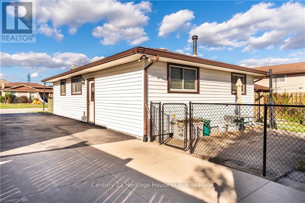 60 Robert Street, Welland, Ontario  L3B 5T9 - Photo 32 - X12032171