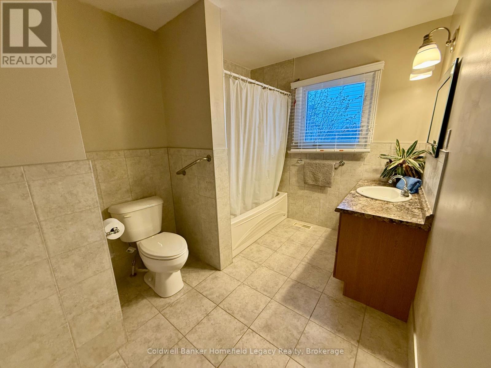 39 Agincourt Gardens, London South, Ontario  N5Z 4E5 - Photo 23 - X12027673