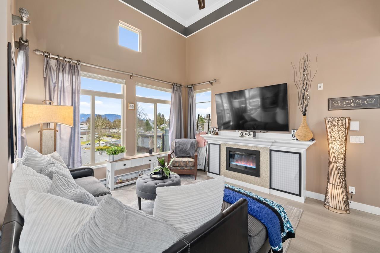 416 10180 153 Street, Surrey, British Columbia  V3R 0B5 - Photo 2 - R2968828