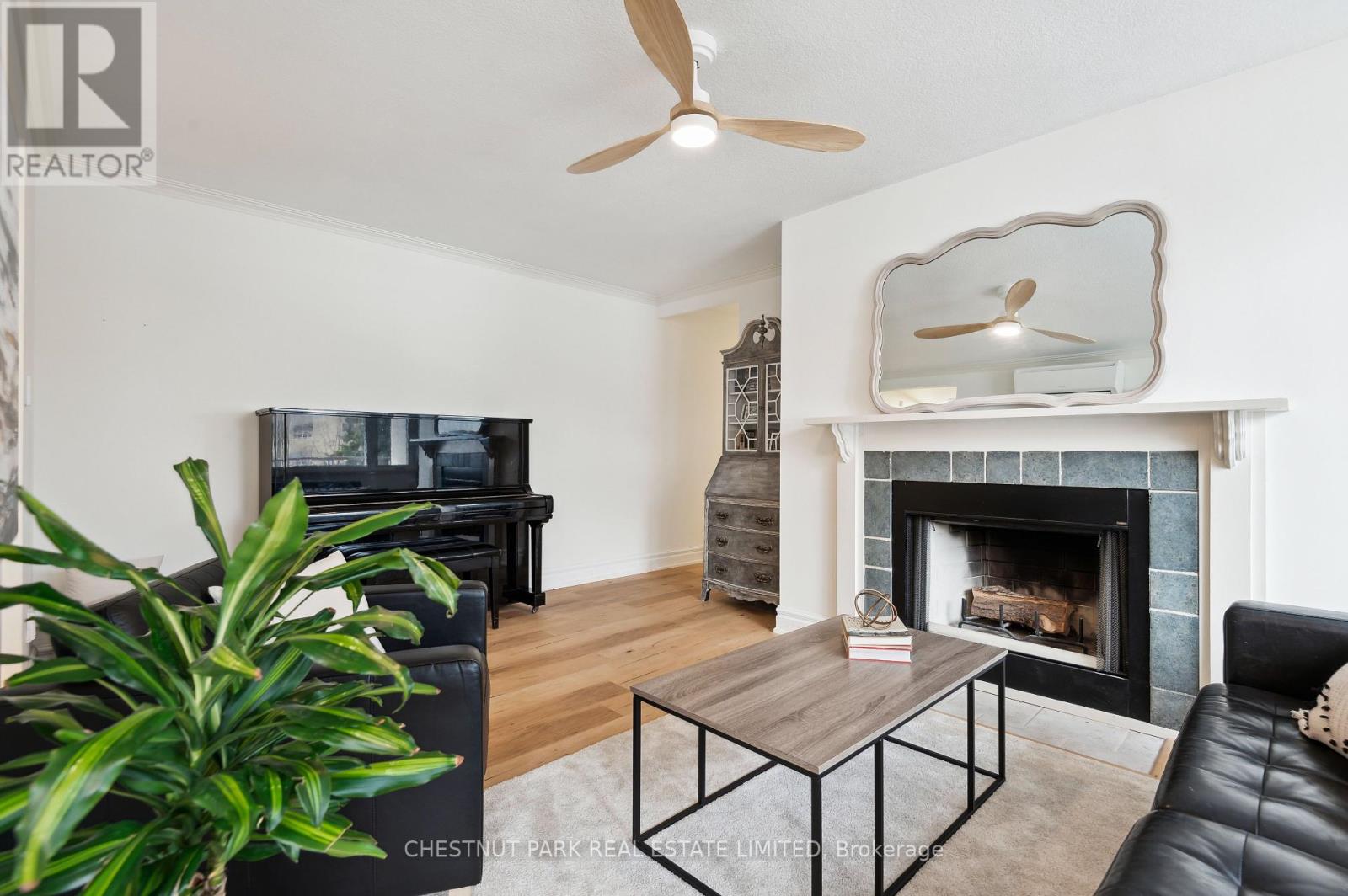 Property at 8 - 21 BENLAMOND AVENUE image 5