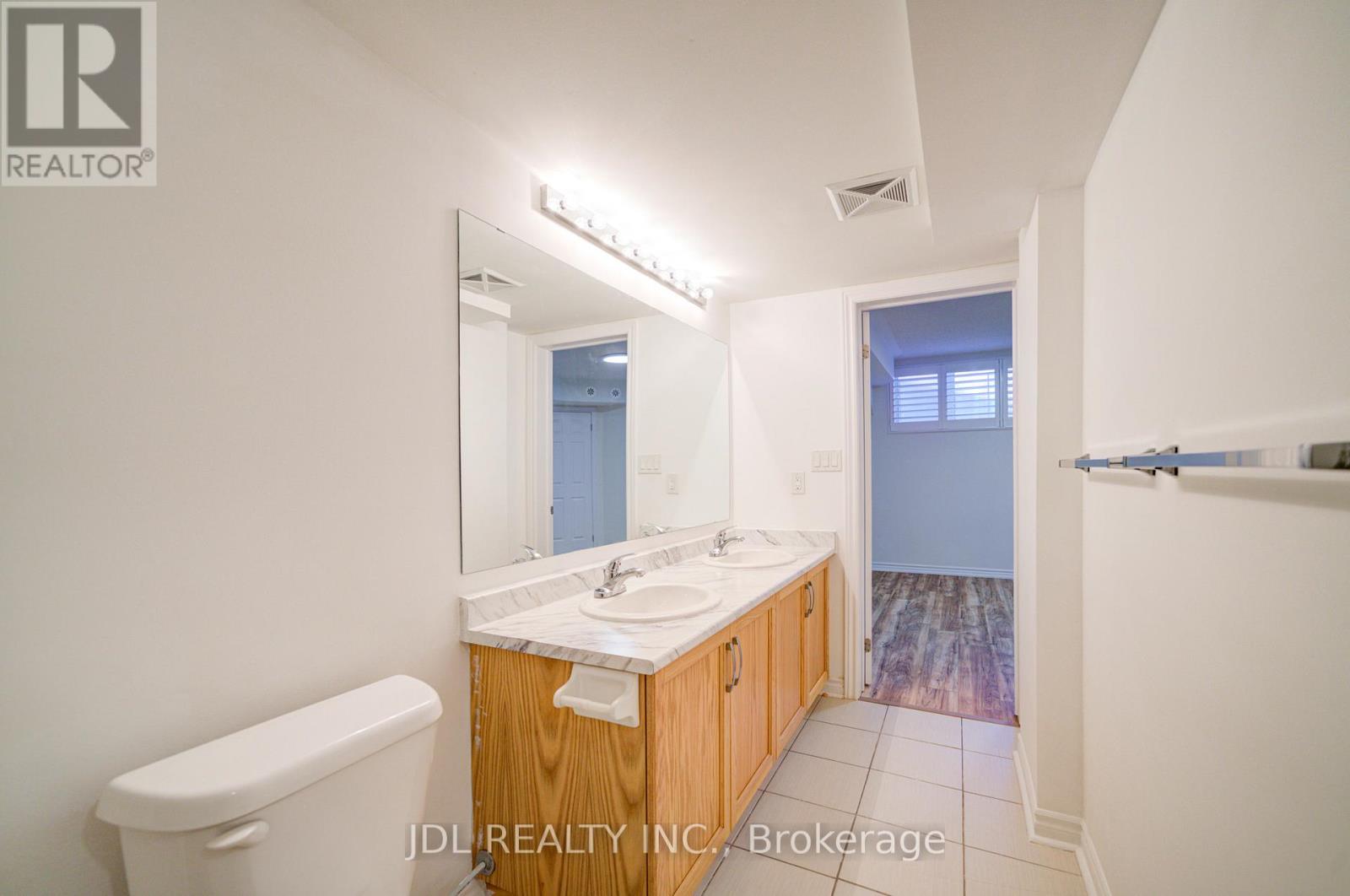 5 - 9 Eaton Park Lane, Toronto, Ontario  M1W 0A5 - Photo 8 - E12032223