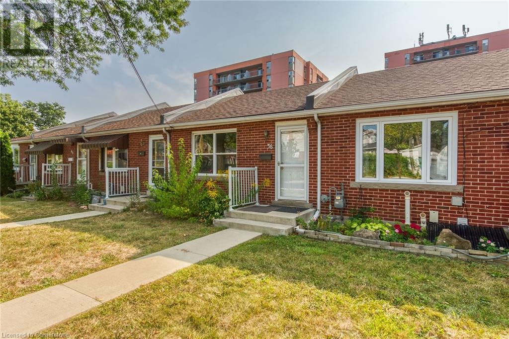 Property at 36 MACKLIN Street N image 3