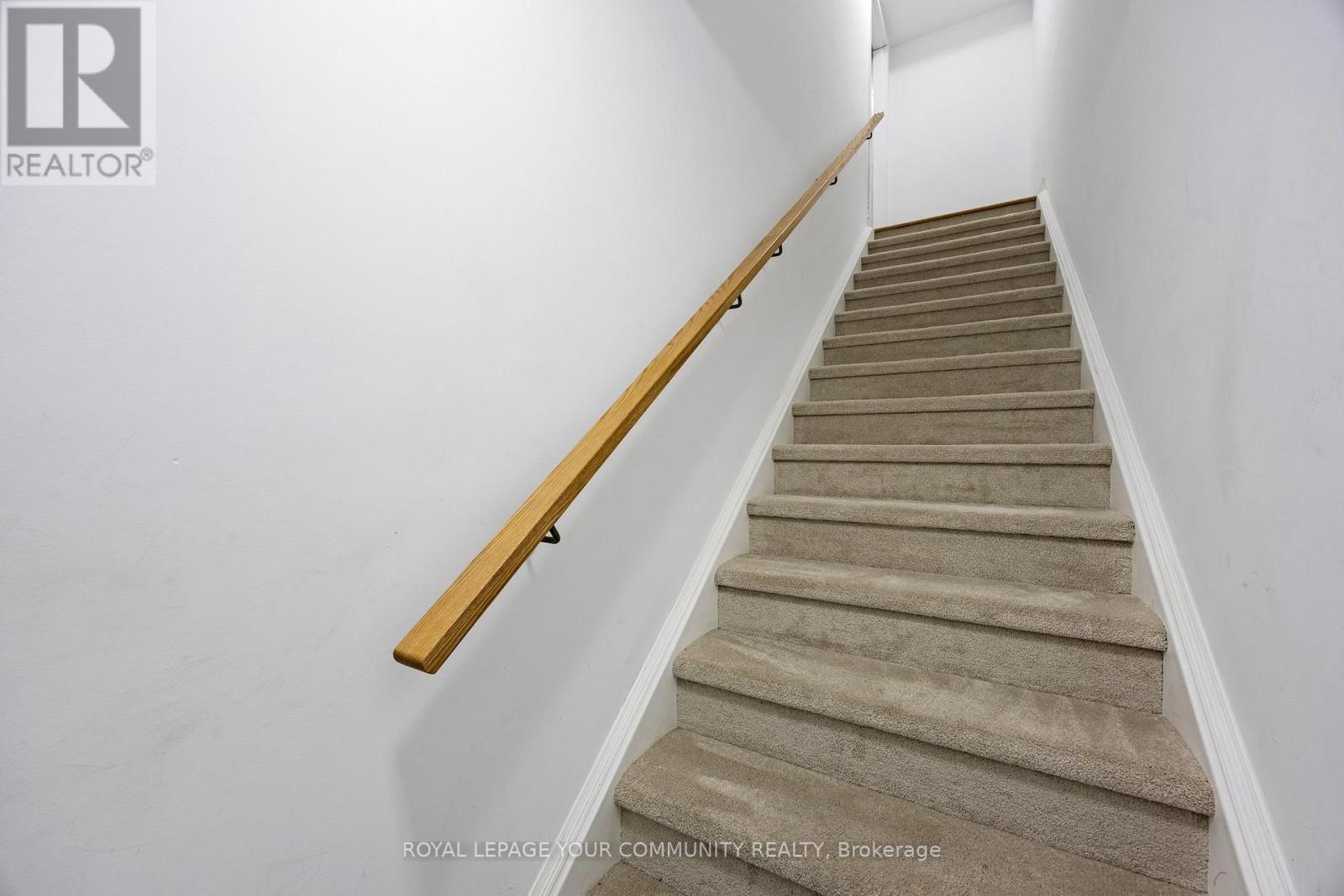Property at 66 APPLETREE LANE image 4