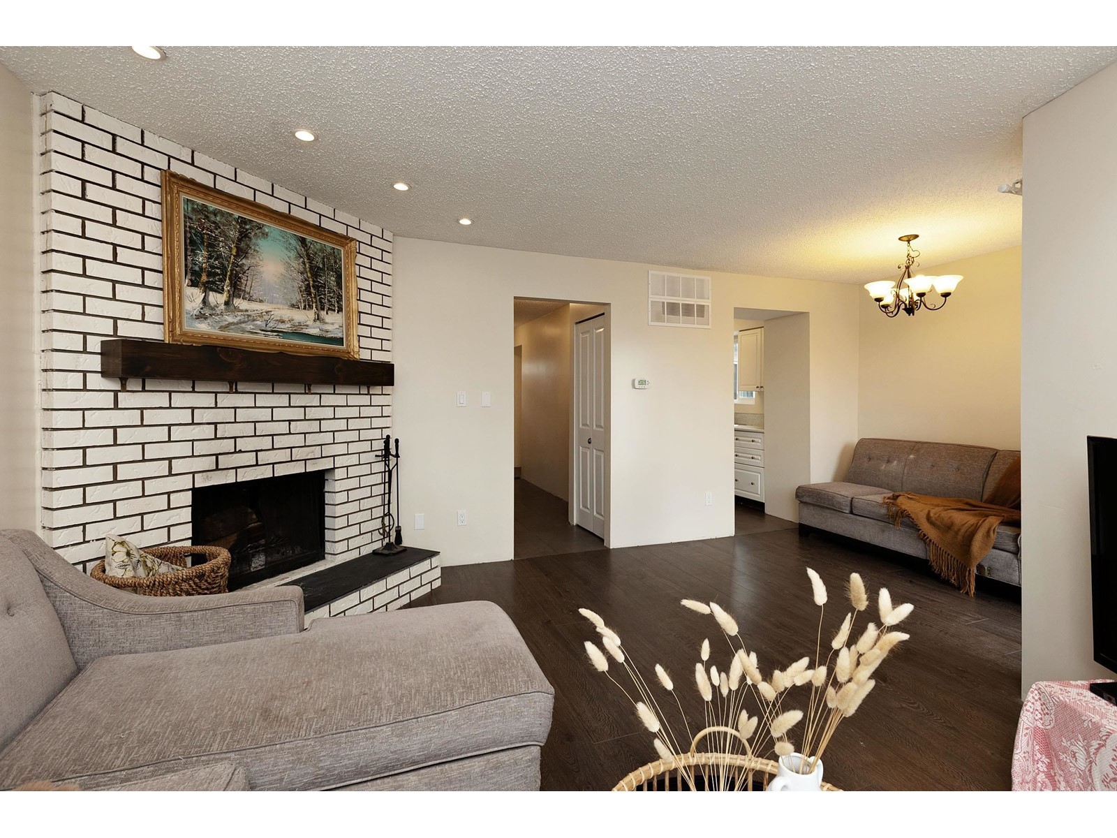 Property at 26876 32 AVENUE AVENUE image 1