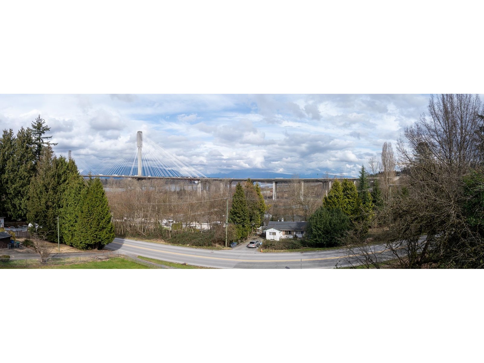 14707 St. Andrews Drive, Surrey, British Columbia  V3R 0A4 - Photo 2 - R2979748