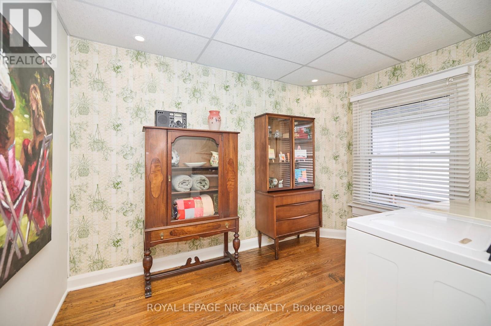 54 Henry Street, St. Catharines (451 - Downtown), Ontario  L2R 5T9 - Photo 10 - X11960110