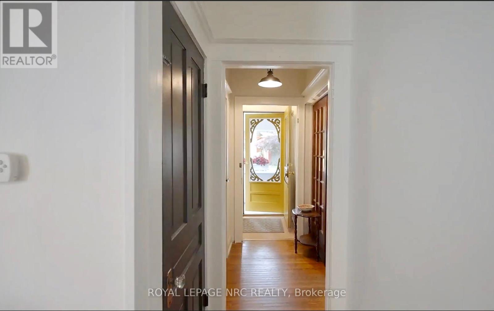 54 Henry Street, St. Catharines (451 - Downtown), Ontario  L2R 5T9 - Photo 13 - X11960110