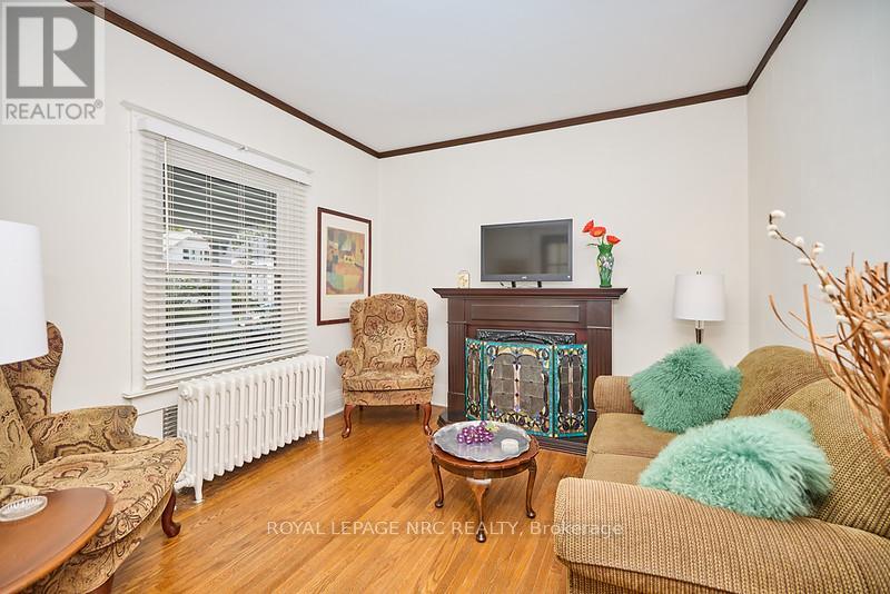 Property at 54 HENRY STREET image 5
