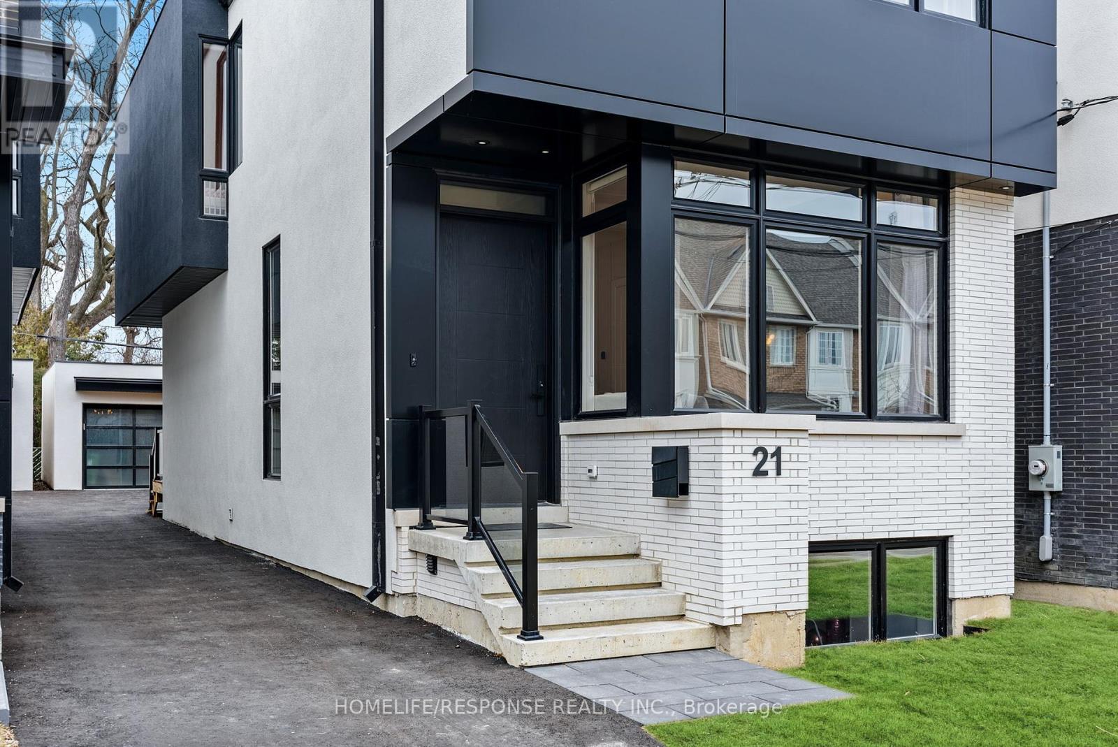 Property at 21 TWENTY NINTH STREET image 2