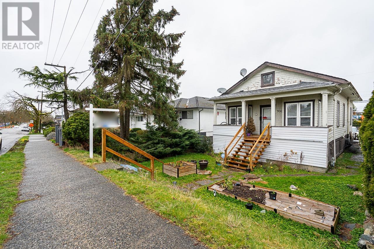 3065 E 45th Avenue, Vancouver, British Columbia  V5R 3C8 - Photo 2 - R2977772