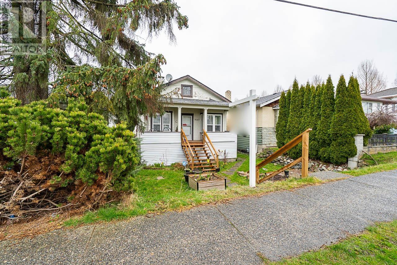 3065 E 45th Avenue, Vancouver, British Columbia  V5R 3C8 - Photo 3 - R2977772