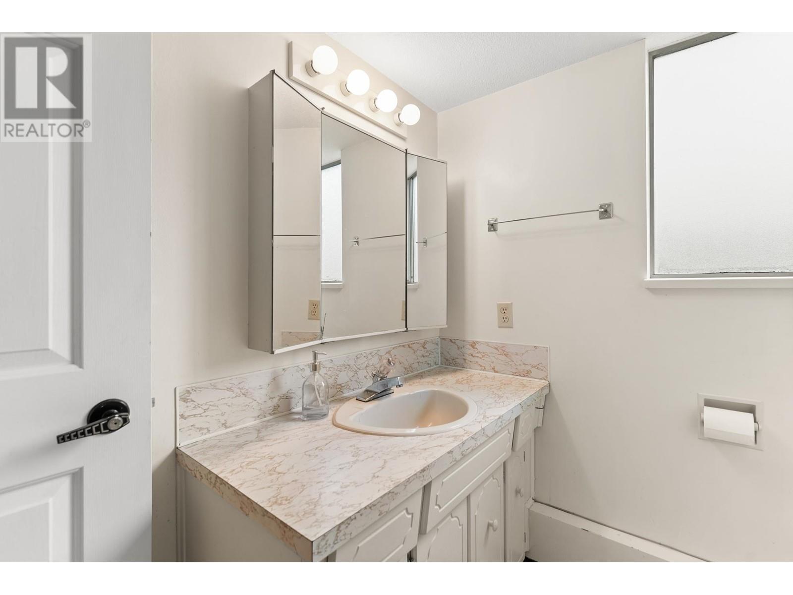 8960 Ash Street, Richmond, British Columbia  V6Y 3A5 - Photo 28 - R2979578