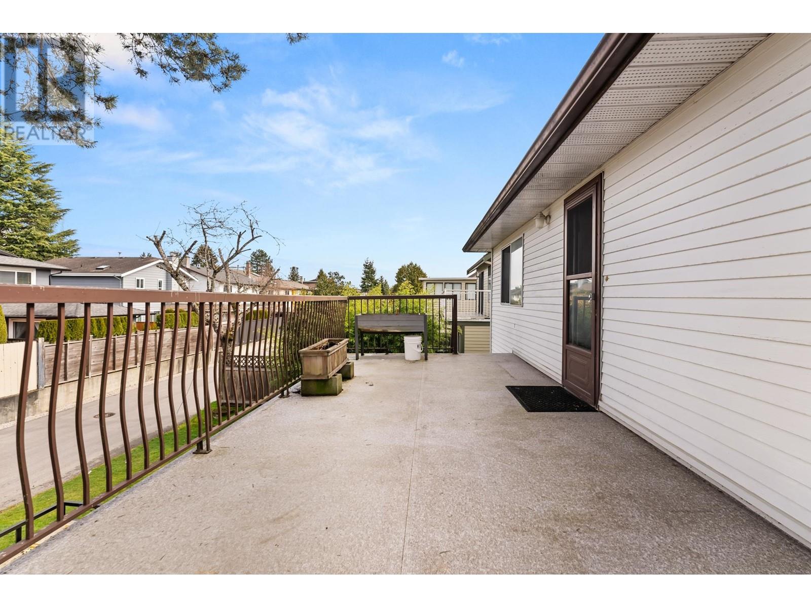 8960 Ash Street, Richmond, British Columbia  V6Y 3A5 - Photo 32 - R2979578