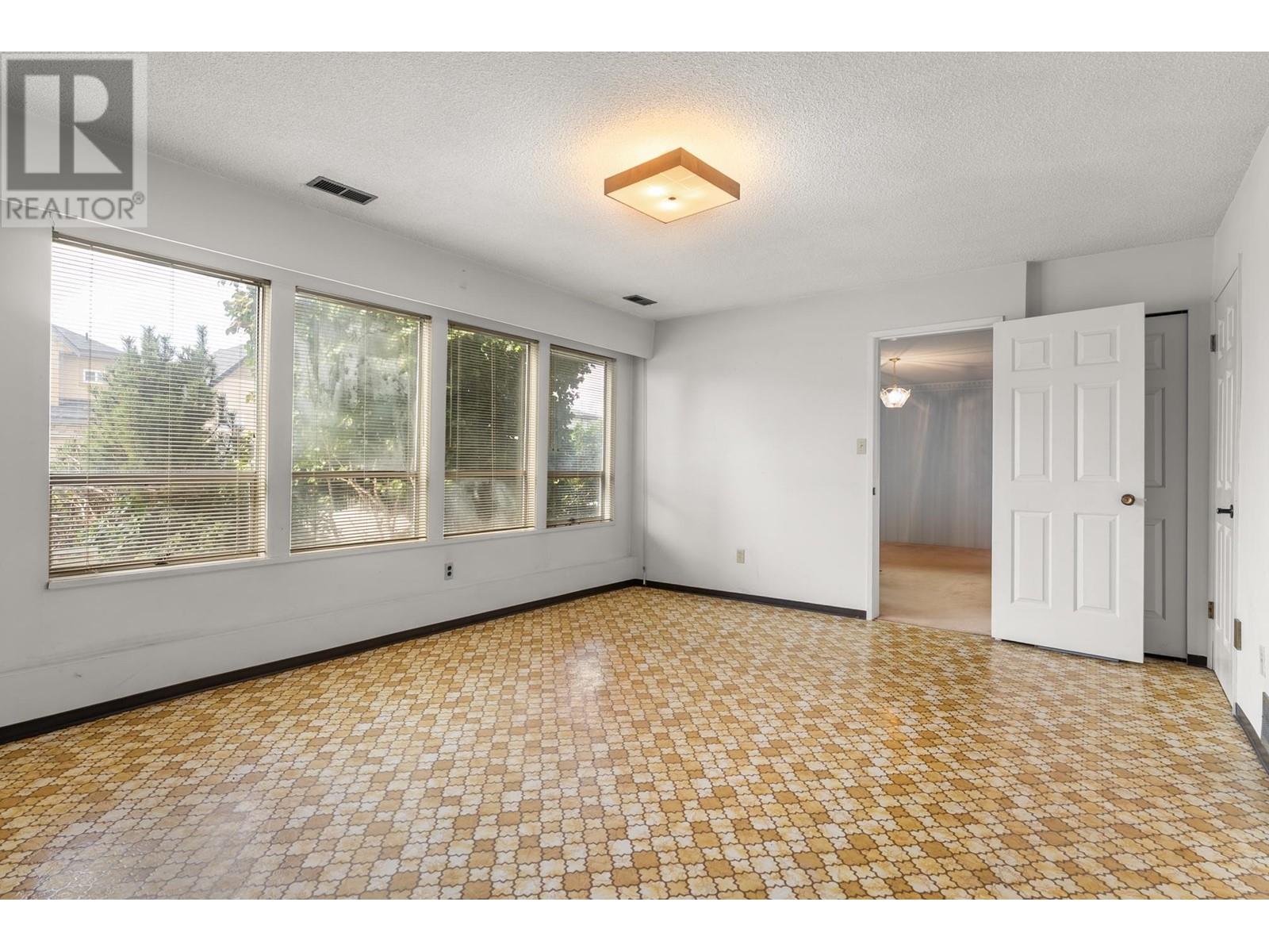 8960 Ash Street, Richmond, British Columbia  V6Y 3A5 - Photo 26 - R2979578