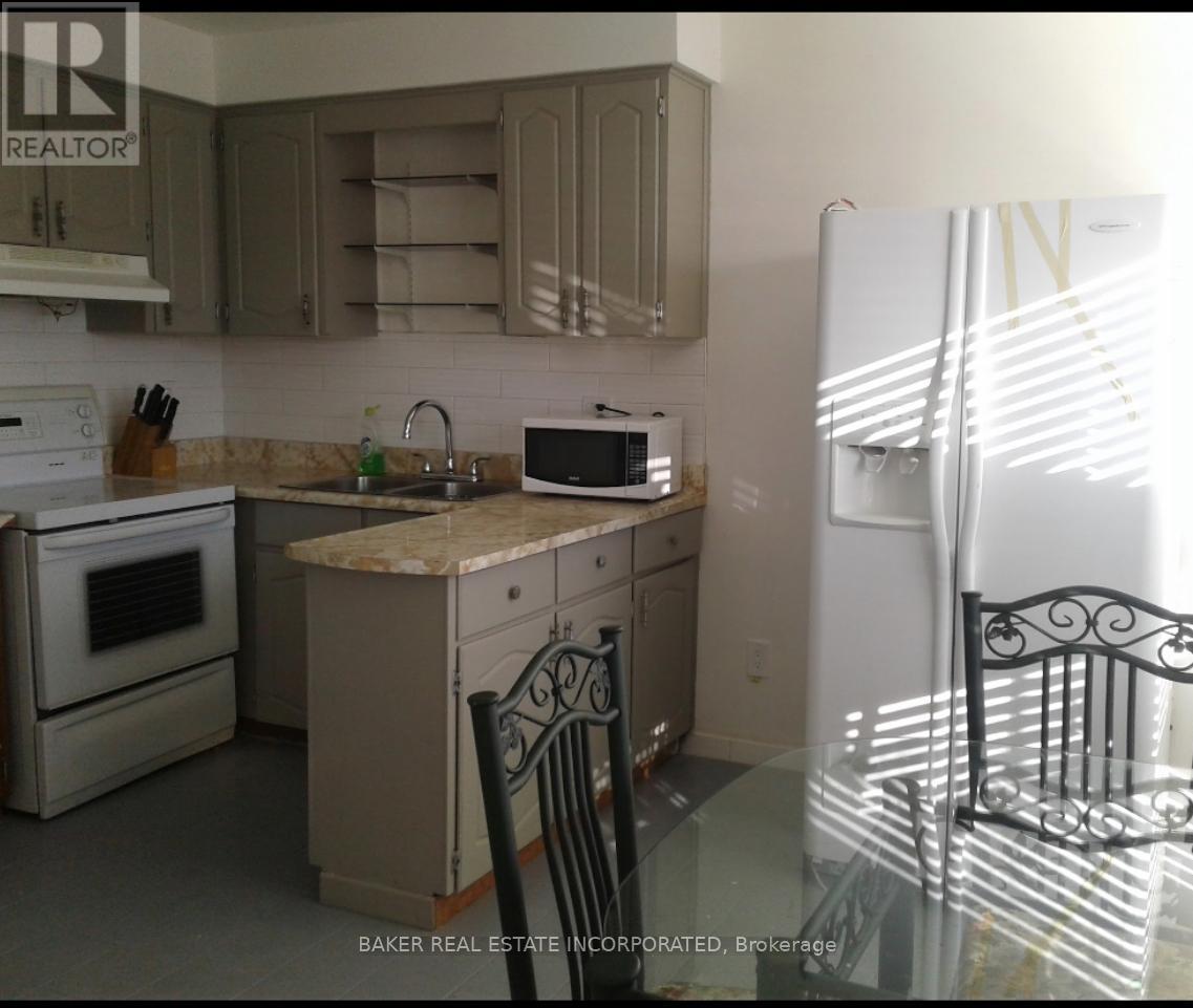 4 Nordin Avenue, Toronto, Ontario  M8Z 2B1 - Photo 5 - W12032262