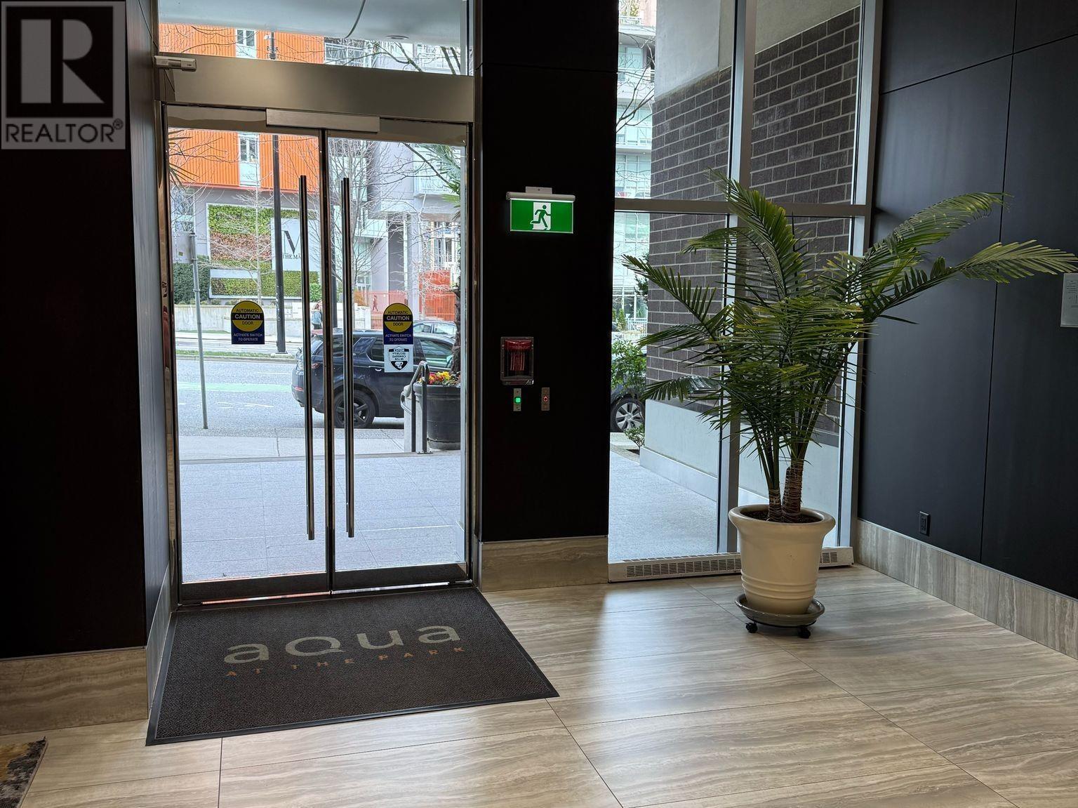 1801 550 Pacific Street, Vancouver, British Columbia  V6Z 3G2 - Photo 4 - R2978816