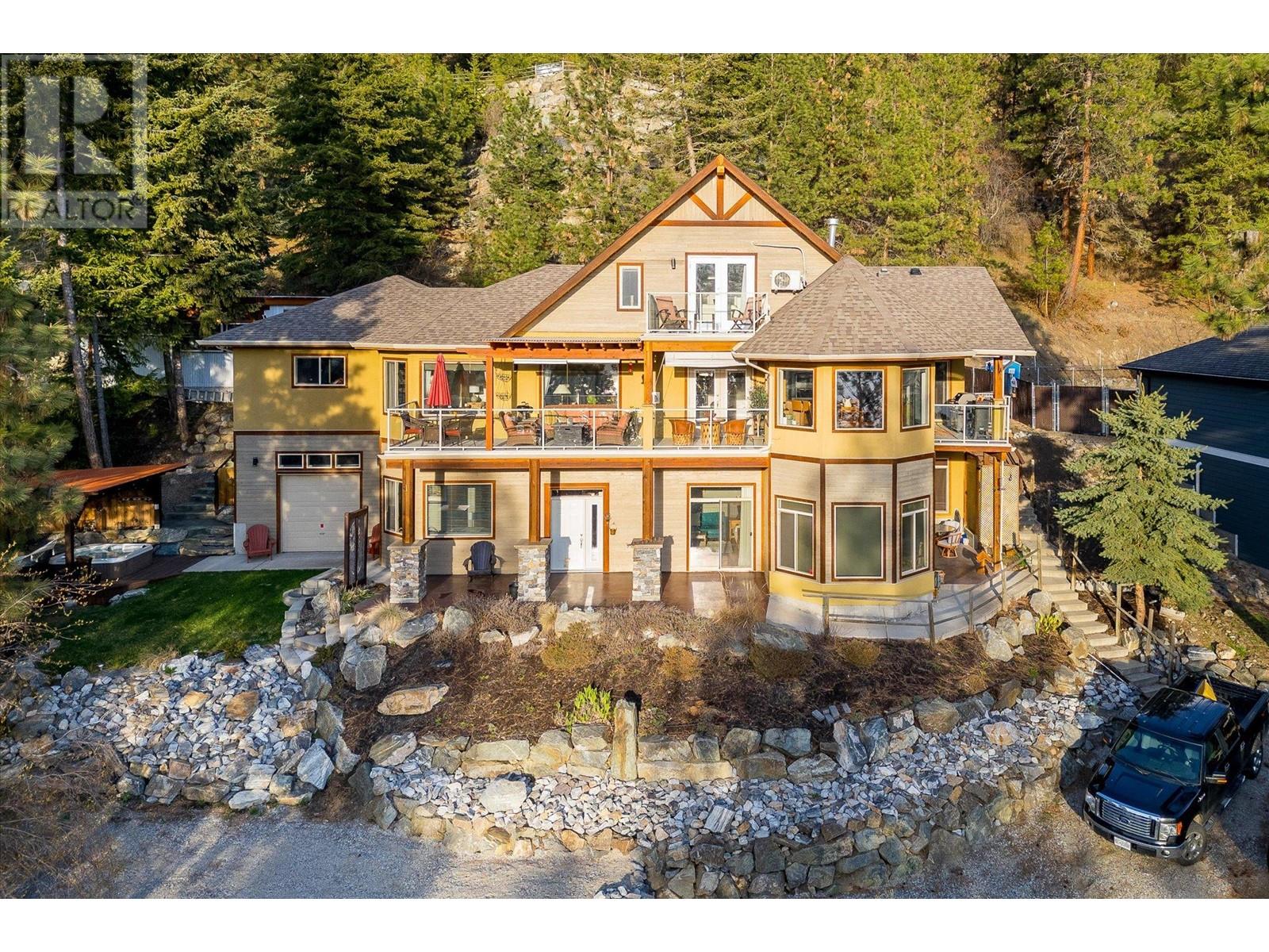 9143 Tronson Road, Vernon, British Columbia  V1H 1E2 - Photo 3 - 10338589