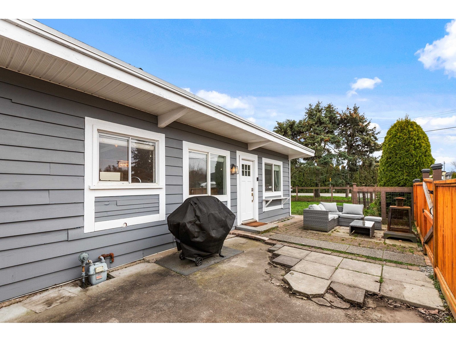 Property at 34705 4 AVENUE image 4