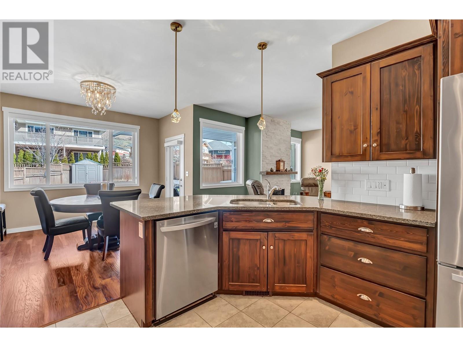 Property at 4400 McLean Creek Road Unit# 112 image 2