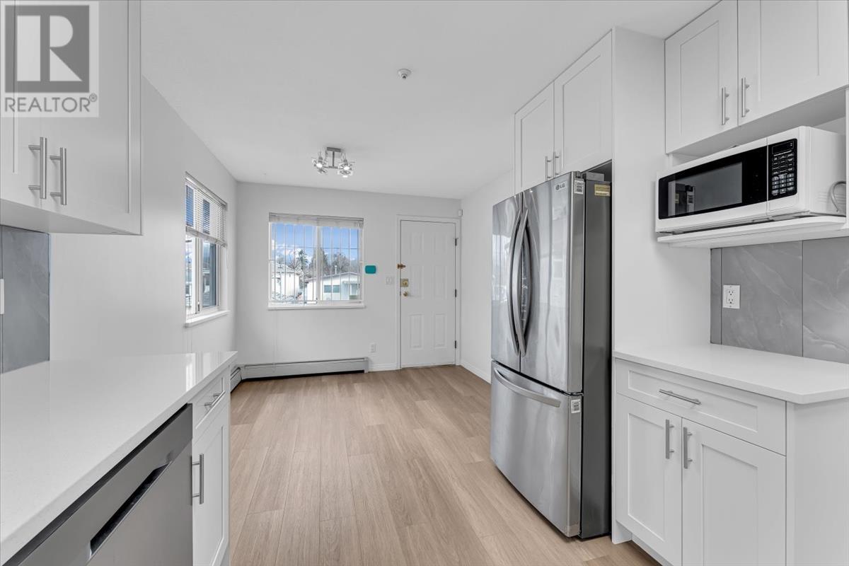 Listing Picture 11 of 37 : 3221 WILLIAM STREET, Vancouver / 溫哥華 - 魯藝地產 Yvonne Lu Group - MLS Medallion Club Member