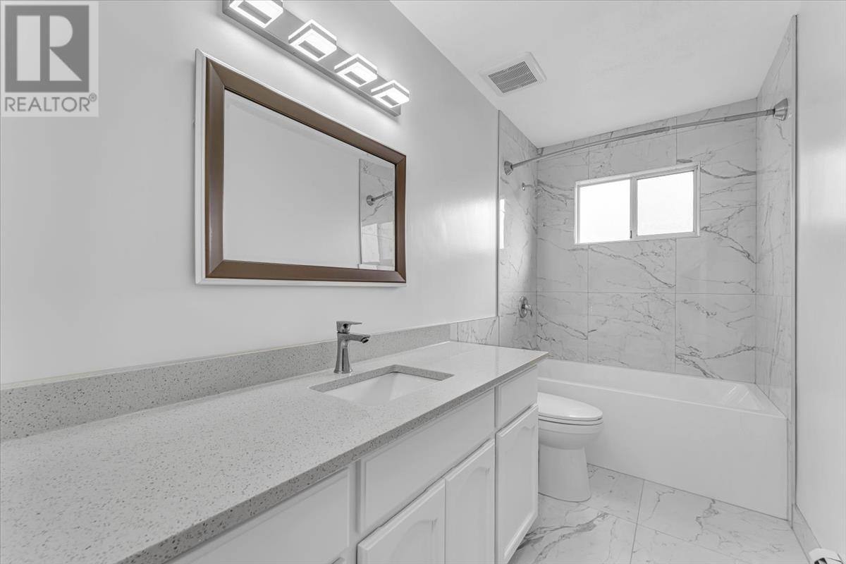 Listing Picture 12 of 37 : 3221 WILLIAM STREET, Vancouver / 溫哥華 - 魯藝地產 Yvonne Lu Group - MLS Medallion Club Member