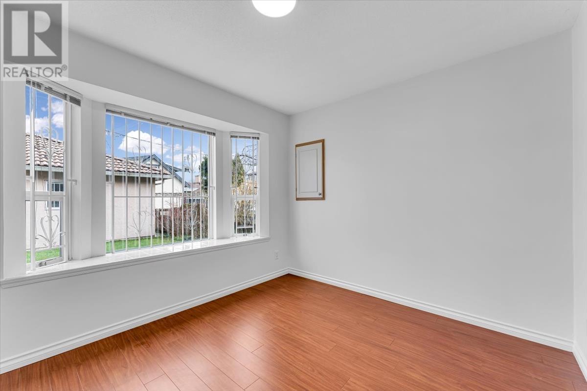 Listing Picture 29 of 37 : 3221 WILLIAM STREET, Vancouver / 溫哥華 - 魯藝地產 Yvonne Lu Group - MLS Medallion Club Member