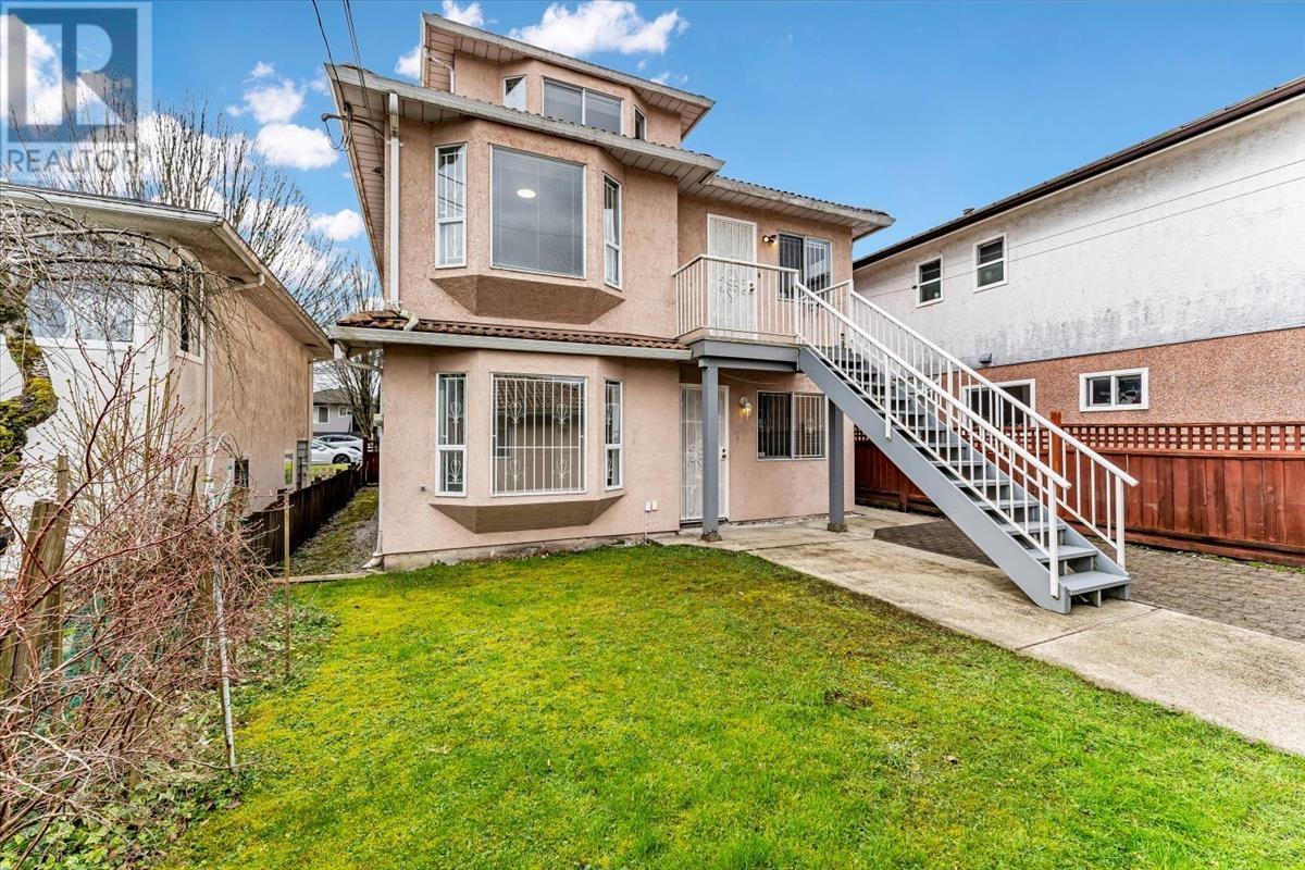 Listing Picture 30 of 37 : 3221 WILLIAM STREET, Vancouver / 溫哥華 - 魯藝地產 Yvonne Lu Group - MLS Medallion Club Member