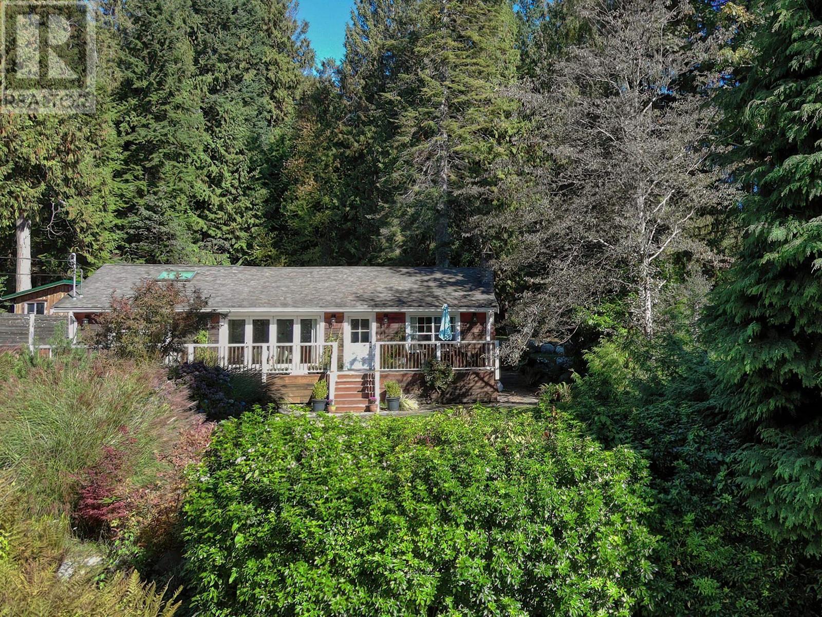 3258 Beach Avenue, Roberts Creek, British Columbia  V0N 2W2 - Photo 30 - R2980308