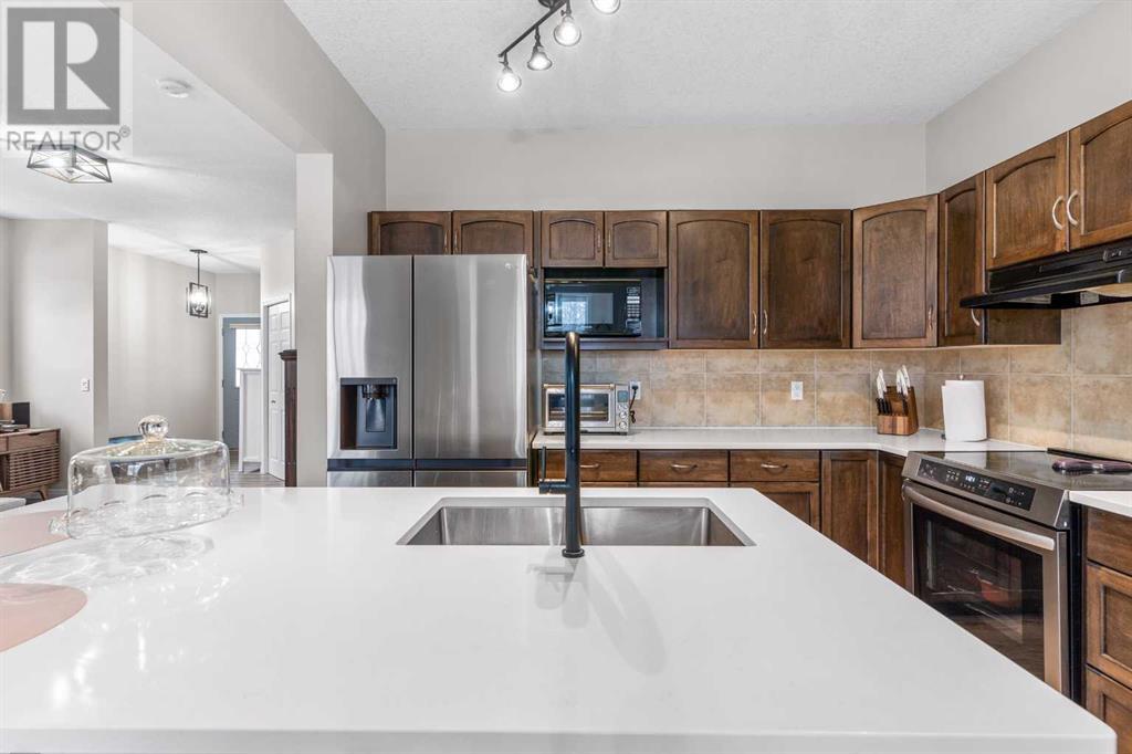 77 Rockyspring Point Nw, Calgary, Alberta  T3G 6A1 - Photo 13 - A2204044