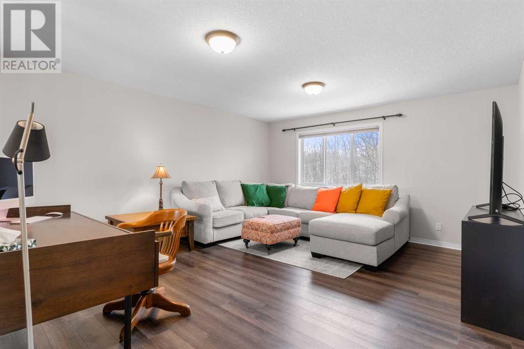 77 Rockyspring Point Nw, Calgary, Alberta  T3G 6A1 - Photo 17 - A2204044