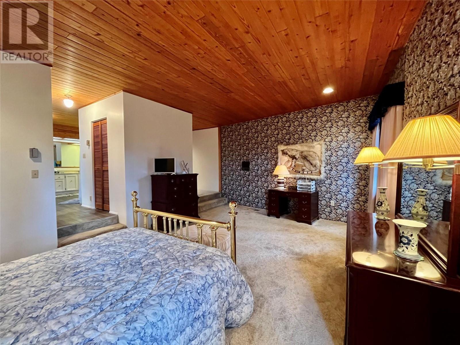 231 Glenacres Road, Nakusp, British Columbia  V0G 1R0 - Photo 33 - 10339305