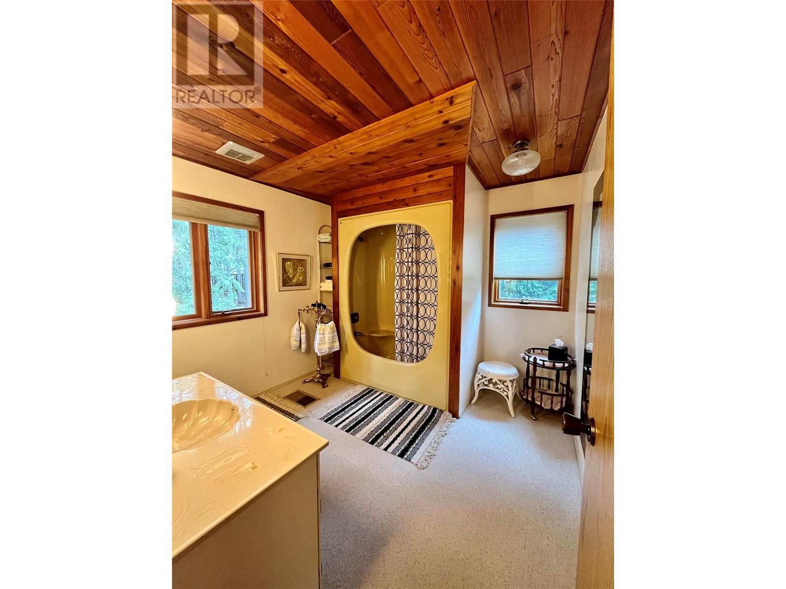 231 Glenacres Road, Nakusp, British Columbia  V0G 1R0 - Photo 50 - 10339305