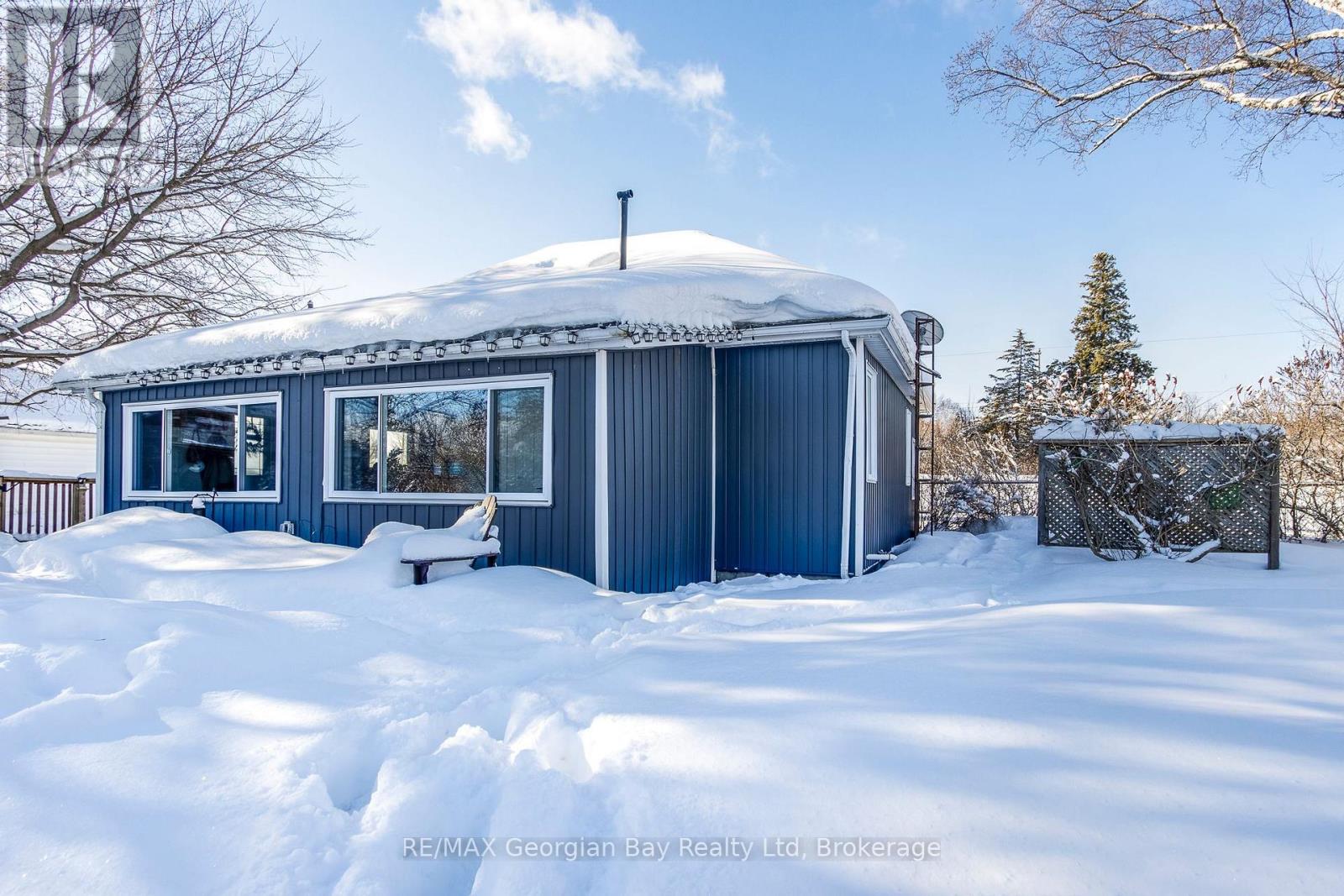 6527 93 Highway, Tay, Ontario  L0L 1P0 - Photo 17 - S12032347
