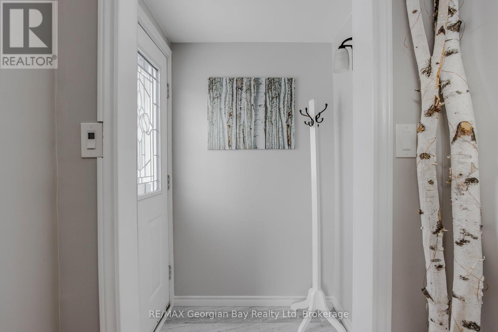 6527 93 Highway, Tay, Ontario  L0L 1P0 - Photo 9 - S12032347