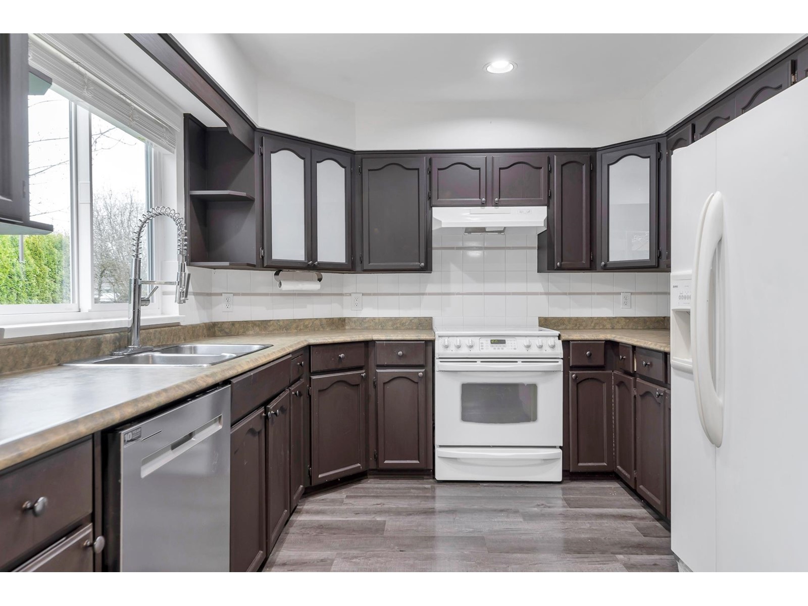 18822 63a Avenue, Surrey, British Columbia  V3S 7W3 - Photo 6 - R2962249