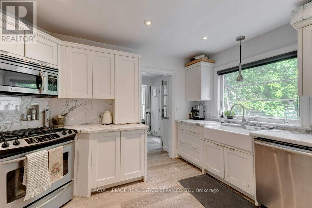 81 Chartwell Road, Oakville, Ontario  L6J 3Z3 - Photo 30 - W12032320