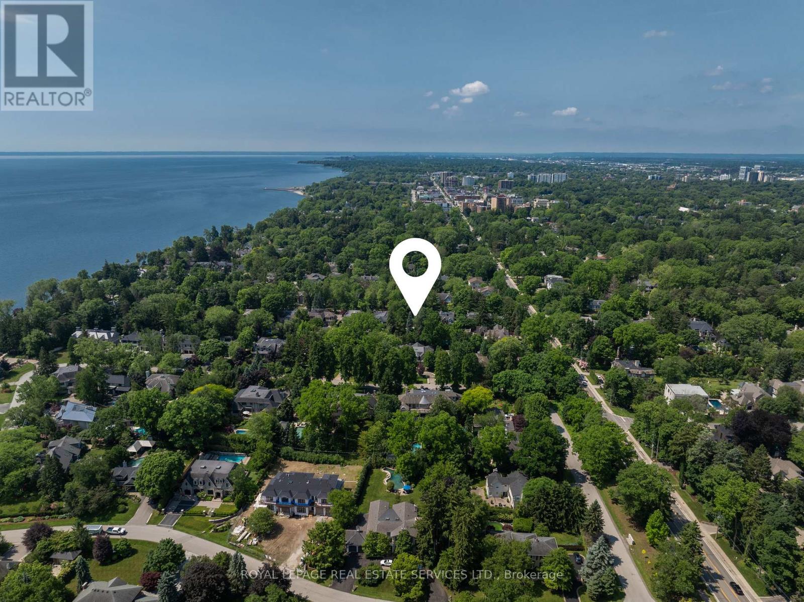 81 Chartwell Road, Oakville, Ontario  L6J 3Z3 - Photo 8 - W12032320