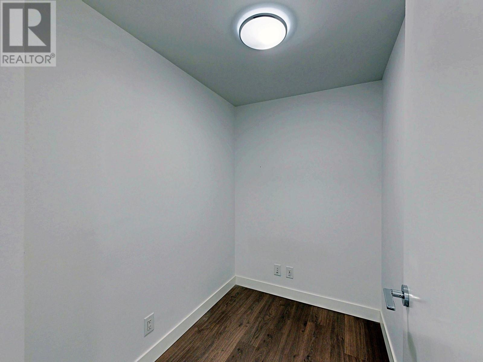 Listing Picture 23 of 40 : 519 3557 SAWMILL CRESCENT, Vancouver / 溫哥華 - 魯藝地產 Yvonne Lu Group - MLS Medallion Club Member
