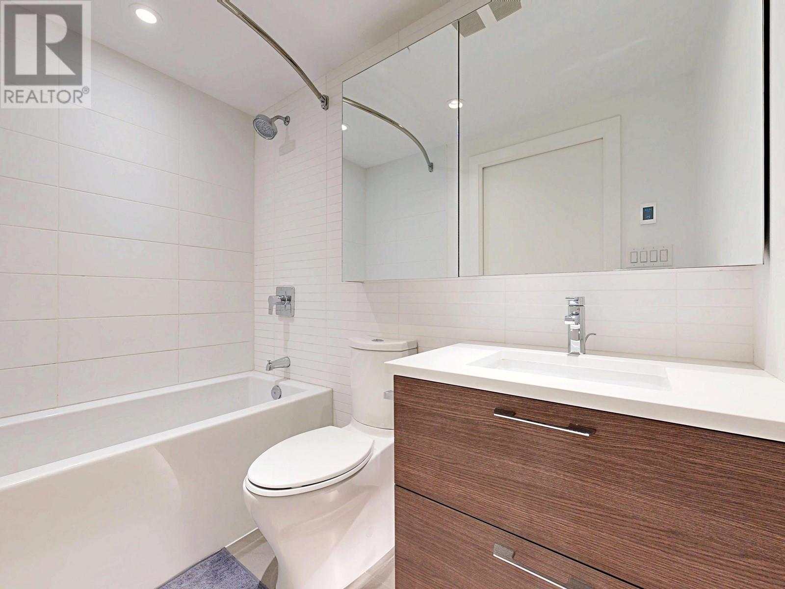 Listing Picture 21 of 40 : 519 3557 SAWMILL CRESCENT, Vancouver / 溫哥華 - 魯藝地產 Yvonne Lu Group - MLS Medallion Club Member