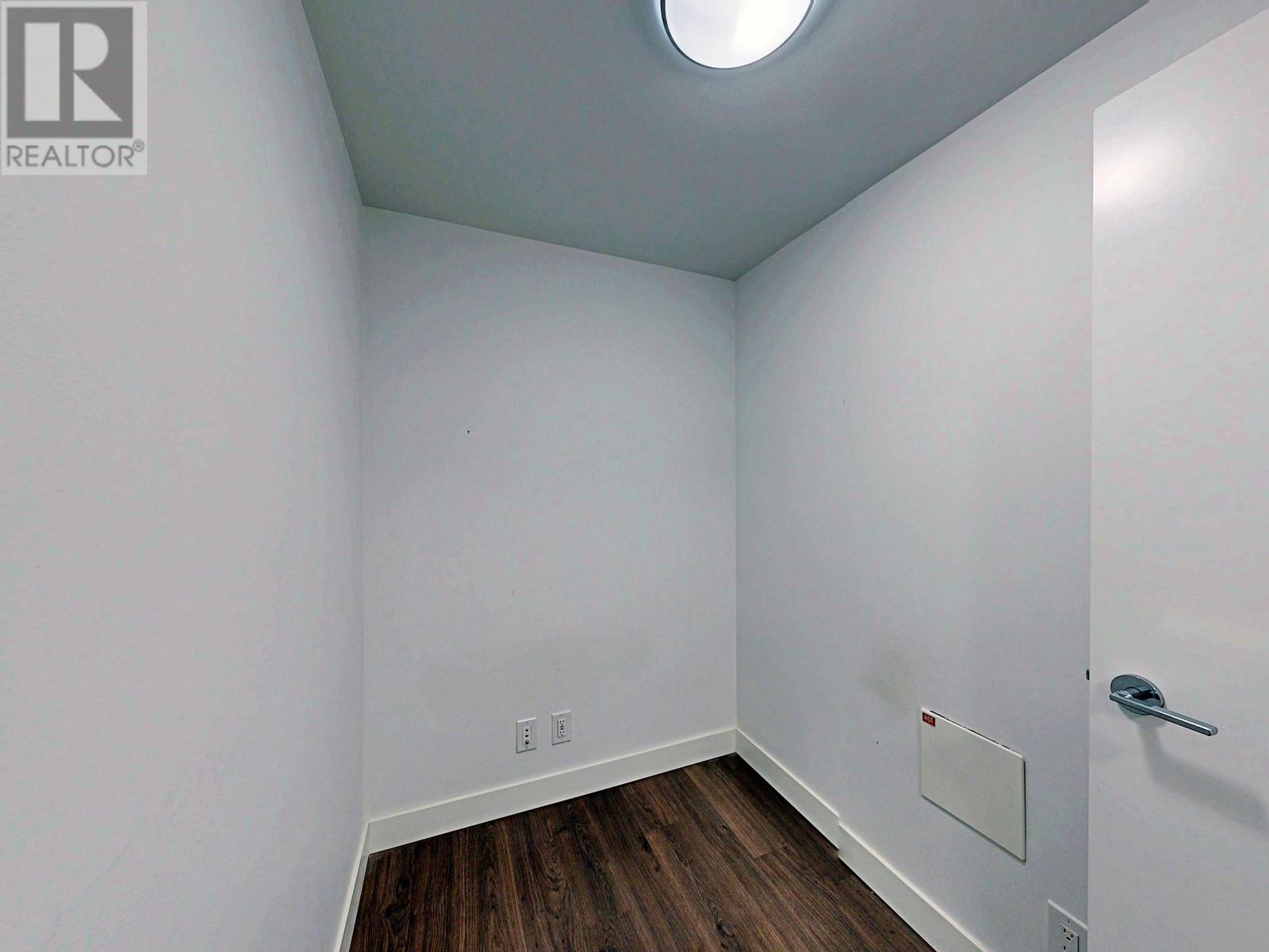 Listing Picture 24 of 40 : 519 3557 SAWMILL CRESCENT, Vancouver / 溫哥華 - 魯藝地產 Yvonne Lu Group - MLS Medallion Club Member