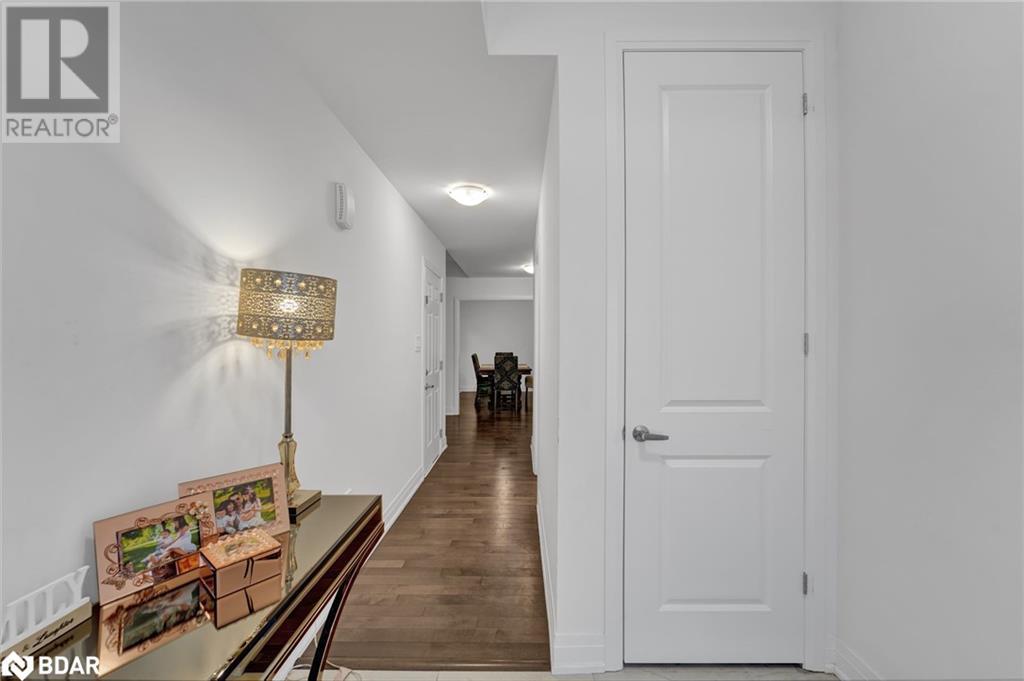 25 Paddington Grove, Barrie, Ontario  L9J 0J3 - Photo 6 - 40703267