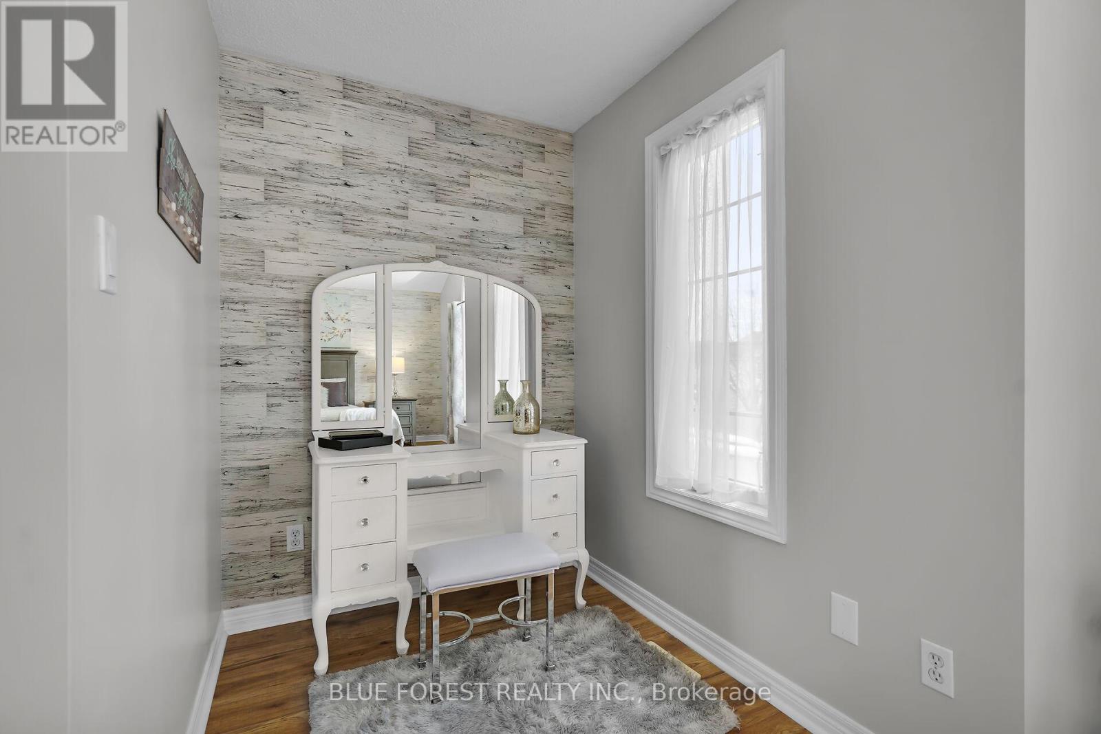 Photo 26 of 50 for 564 North Leaksdale Circle