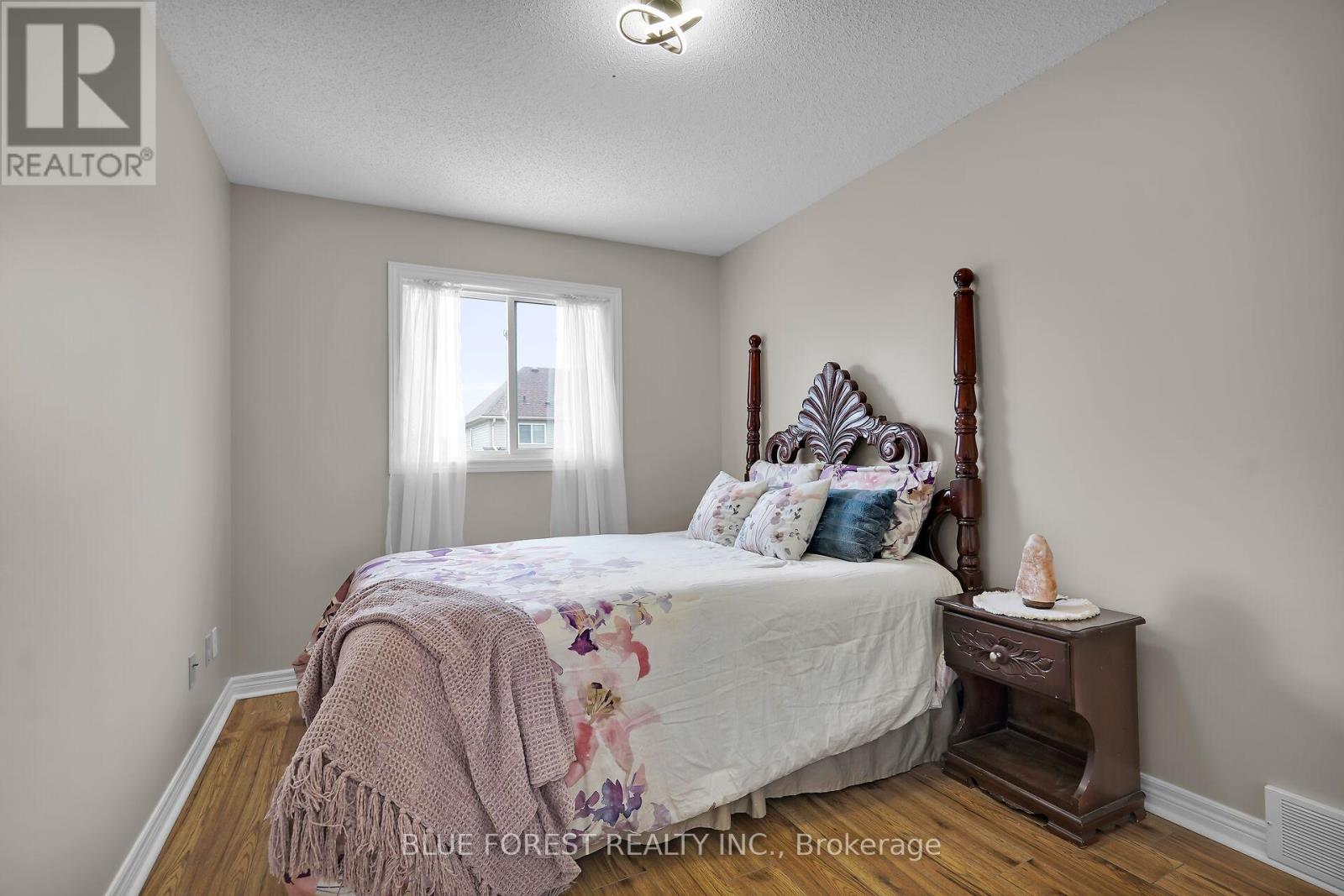 Photo 29 of 50 for 564 North Leaksdale Circle