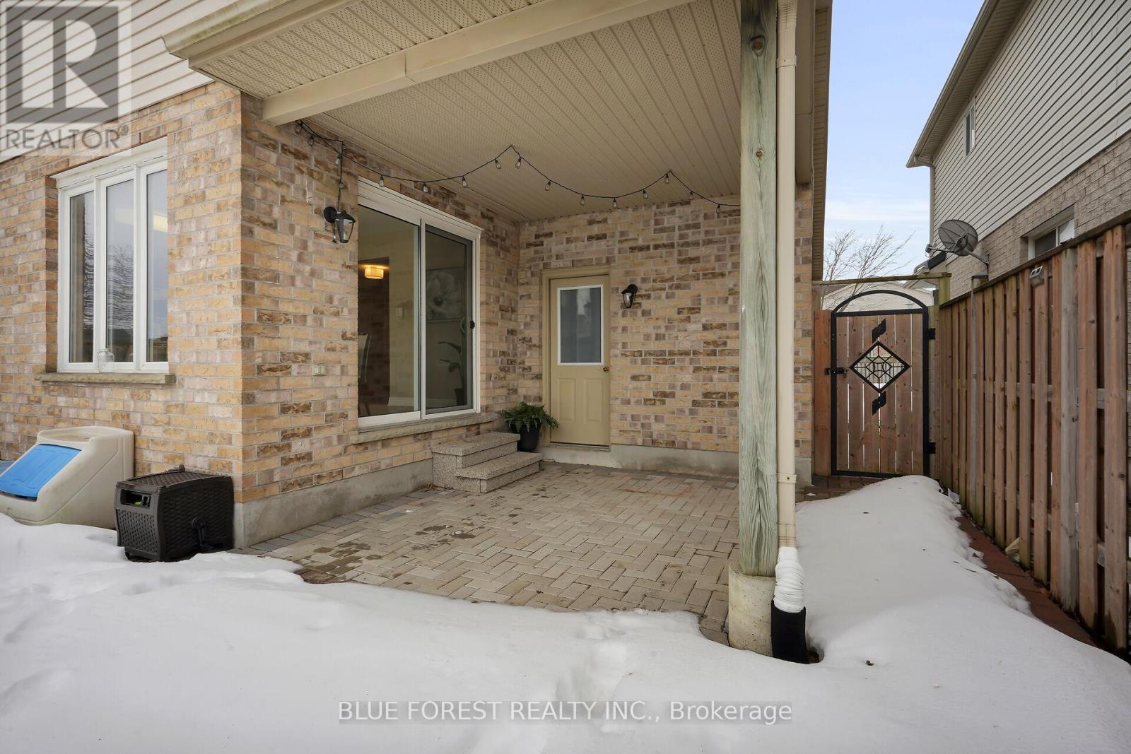 Photo 40 of 50 for 564 North Leaksdale Circle