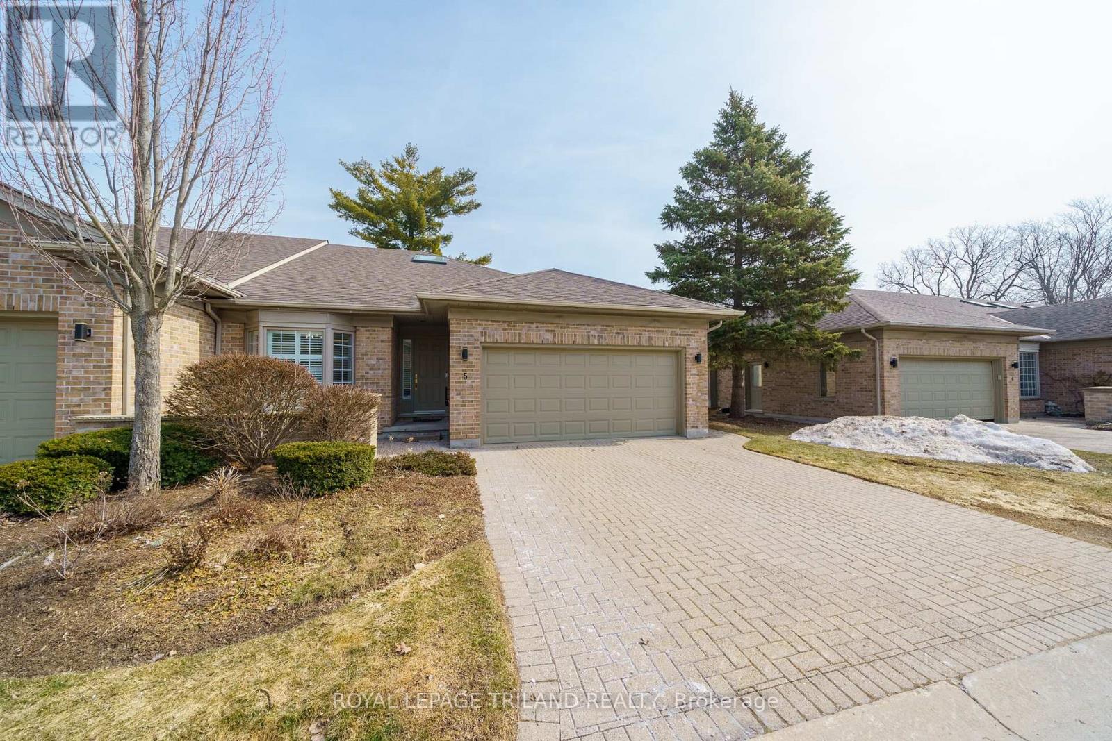 Property at 5 - 1151 RIVERSIDE DRIVE image 2