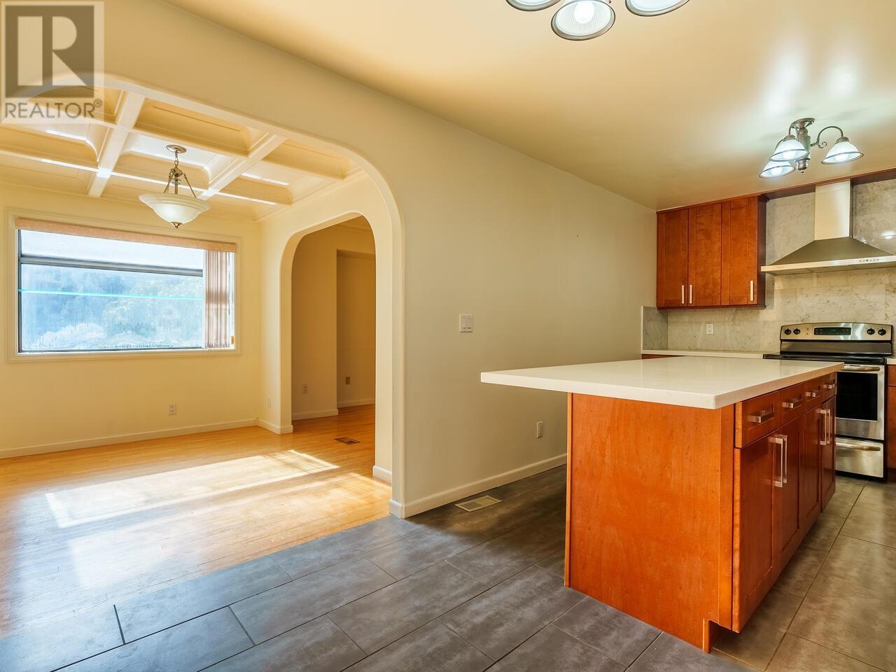 2555 Passage Drive, Coquitlam, British Columbia  V3H 3G4 - Photo 11 - R2971709